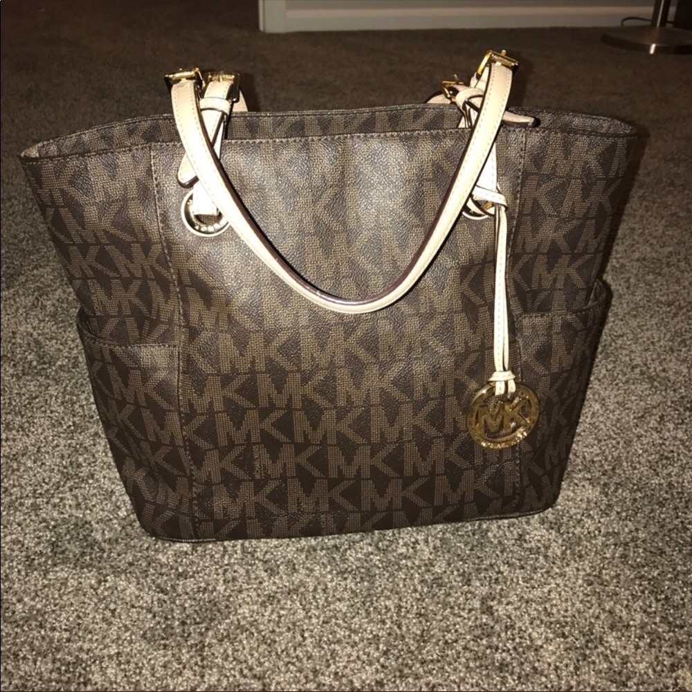 ❗️❗️Micheal Kors Jet Set handbag❗️❗️